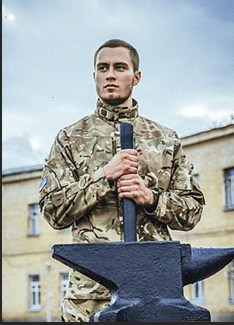 Сержант полку «Азов» Арсеній Федосюк під час служби в АТО, 2018 рік